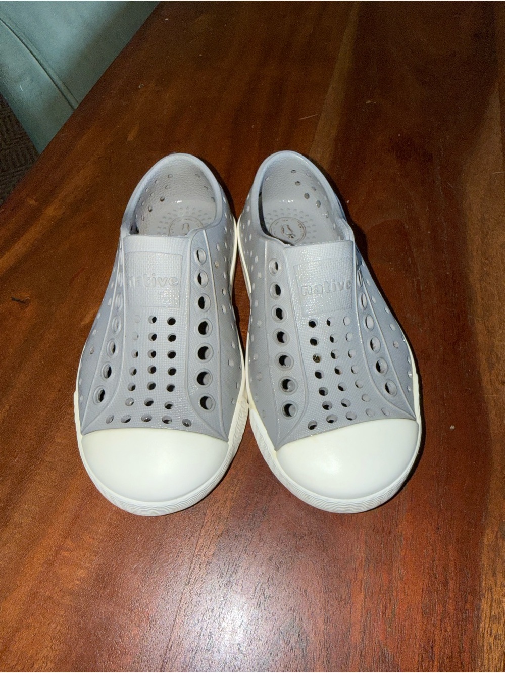 Native Slip-On Jefferson Sneakers in Gray and White‎